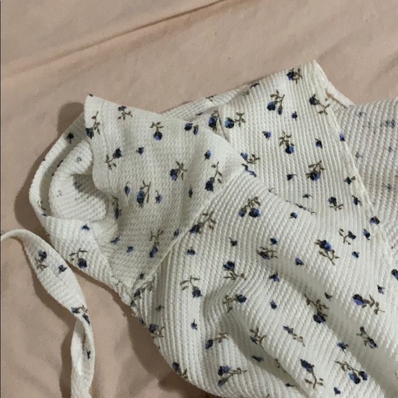 brandy rae floral wrap top - Picture 4 of 4